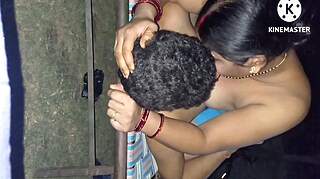 Secretly The Guy Took The Hot Sexy Kitu Bhabhi Outside In The Garden And Fucked Her brunette big ass hd