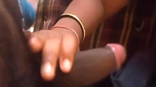 Pados Ki Bhabhi Ne Ghar Bulak Mast Chudayi Ki Hindi Audio amateur indian handjob