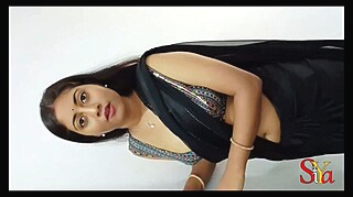 Desi Indian malkin bhabhi ko seedhi pr choda blowjob asian lingerie