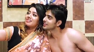 Hot Bhabhi Ki Jabardast Chudayi Ki Dewar Or Friend Ne Milkar brunette amateur milf